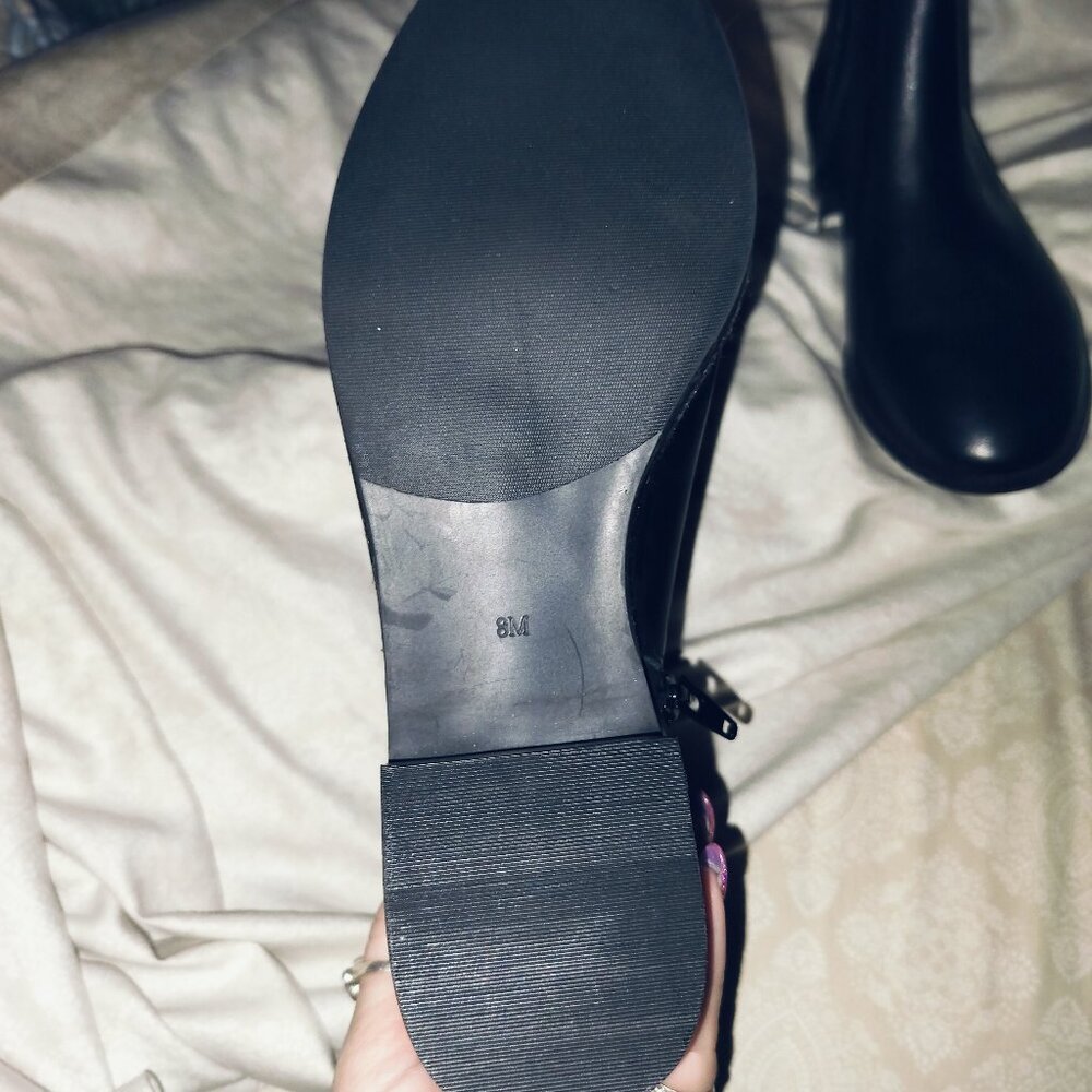 Black leather boots talbots size:8